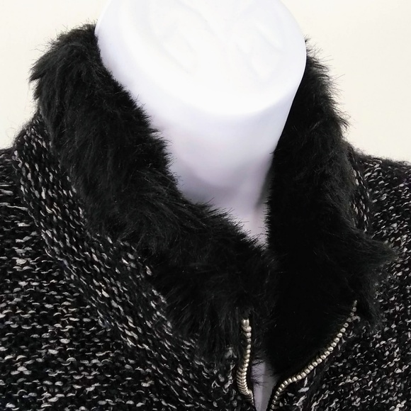 Charter Club Women Sleeveless Faux Fur Black Jacket Vest Size Large - Picture 6 of 7